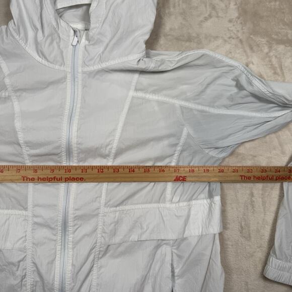 Lululemon Hood Lite Jacket In Light Vapor Size 6 Windbreaker Packable Run - Picture 7 of 8